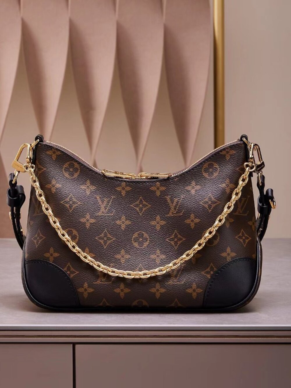 🍷LV Boulogne Bag with gold chain and black leather strap - Picture 4 of 7